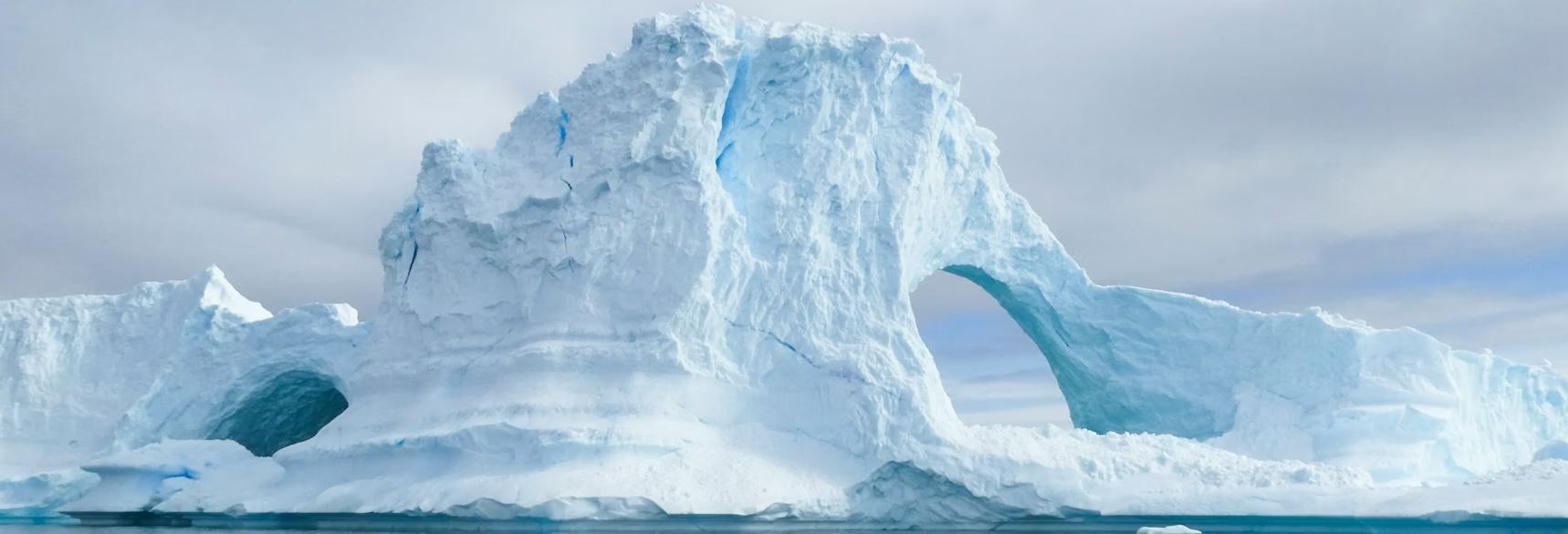 Polar Geoengineering and its Risks